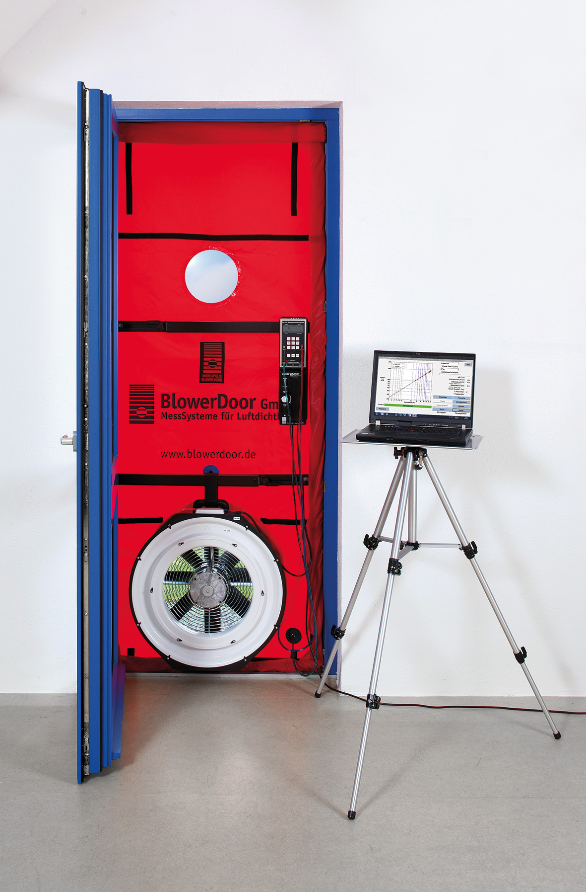 Blower door légtömörségmérő készülék
